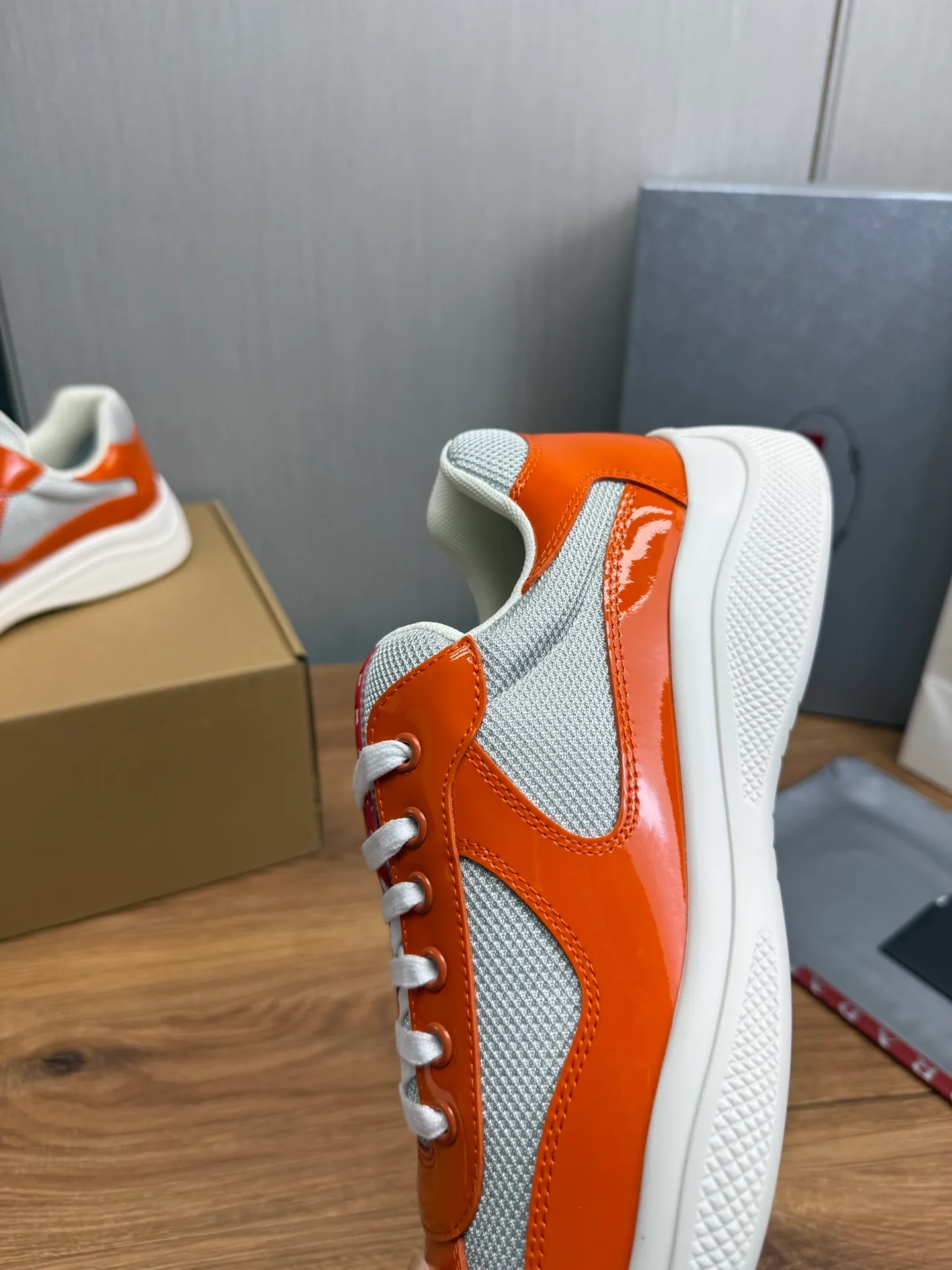 Men's shoes 640💰 [PRADA] Hot selling items🔥Must be recommended every day~~ Official website synchronized, 1:1 high quality shipments✔️ Imported cowhide fabric, rubber material + cowhide lining, original bottom, high-end airplane box packaging🎁 38-45 (38.45 custom-made, non-returnable)